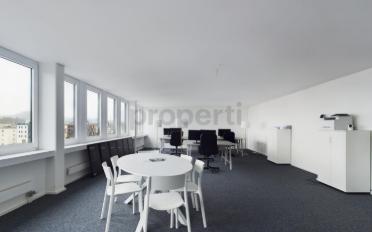 Office - image - 1