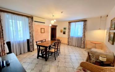 Hôtel 25 pièces - image - 9