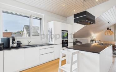 Wohnung 5.5 Zimmer - image - 5
