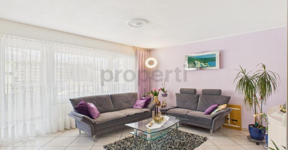 Wohnen mit traumhaftem Mythenblick  attraktive 4.5-Zimmer-Wohnung in Seewen