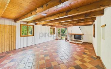 Residential building 9.5 rooms - image - 2