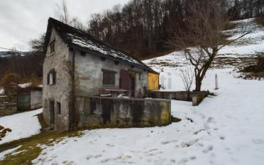 Building land - image - 2