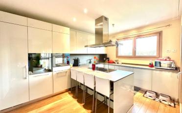 Einfamilienhaus 7.5 Zimmer - image - 4