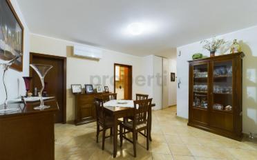 Wohnung 4.5 Zimmer - image - 4