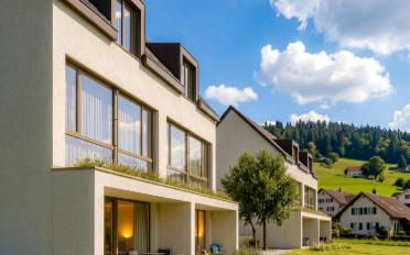 Doppeleinfamilienhaus 6.5 Zimmer - image - 1