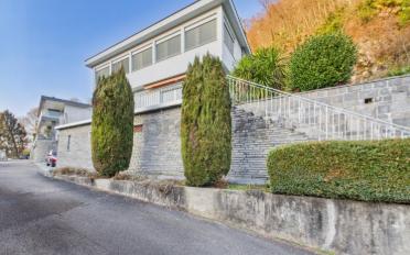 Villa 5.5 Zimmer - image - 1