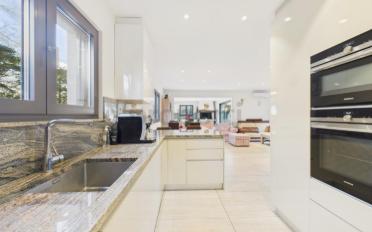 Maison 8.5 pièces - image - 6