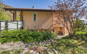 Einfamilienhaus 6.5 Zimmer - image - 1