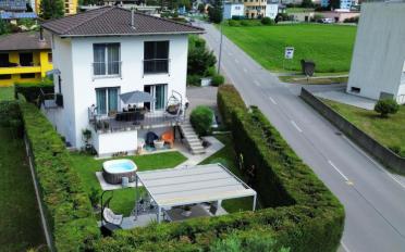 Einfamilienhaus 6.5 Zimmer - image - 1