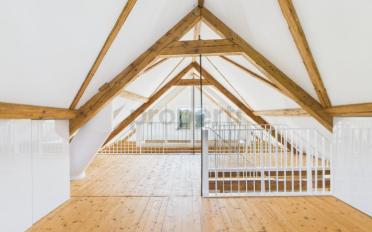 Attic flat 2.5 rooms - image - 4
