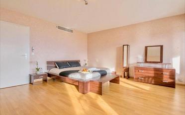 Furnished flat 4.5 rooms - image - 4