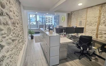 Bureau - image - 1