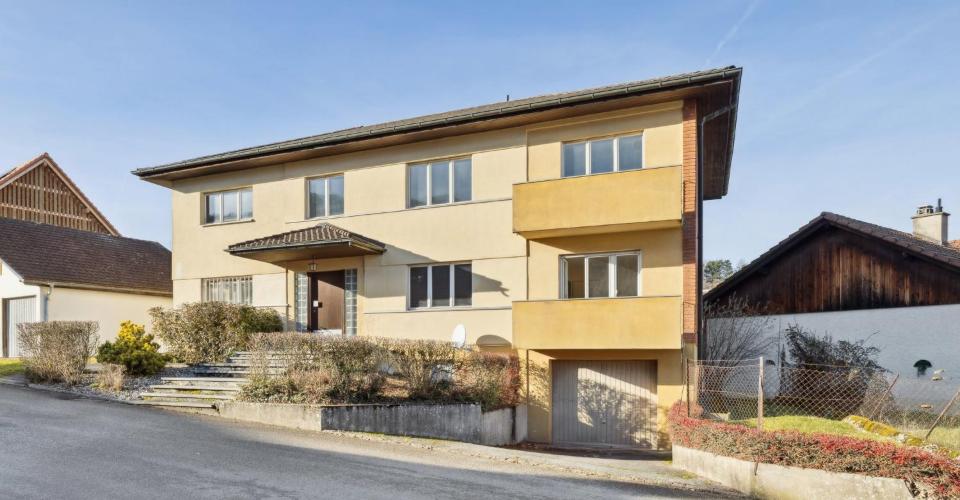 Maison de deux appartements avec grand potentiel de transformations