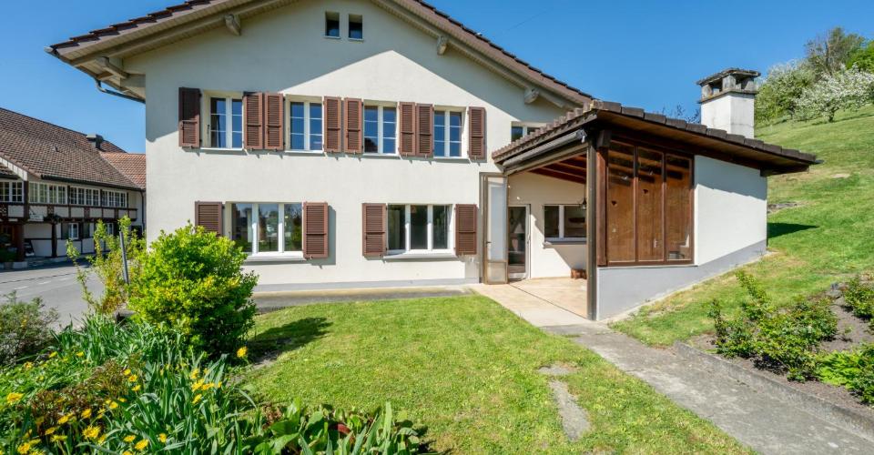 Spacieuse maison individuelle avec terrain constructible