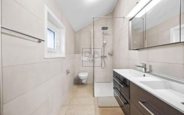 Einfamilienhaus 10.5 Zimmer - image - 5