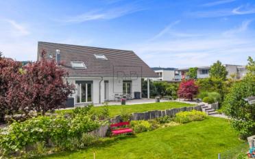 Einfamilienhaus 6.5 Zimmer - image - 1
