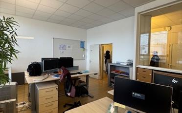 Office 8 rooms - image - 1