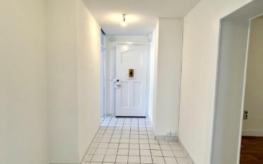 Apartment 4 rooms - image - 2