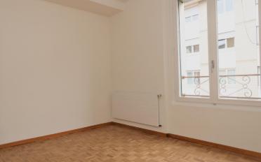 Apartment 4 rooms - image - 8