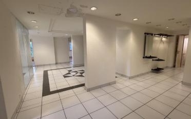 Office - image - 7