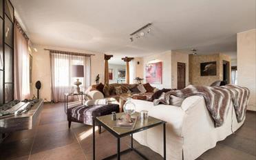 Single house 12 rooms - image - 2