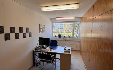 Office - image - 8