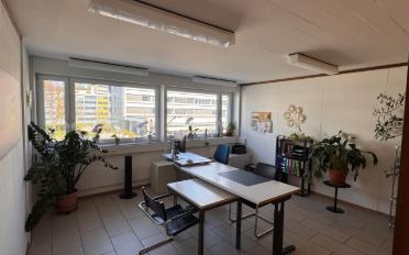 Office - image - 5