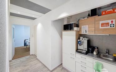 Office - image - 10