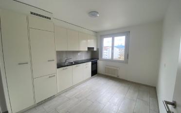 Apartment 4 rooms - image - 2