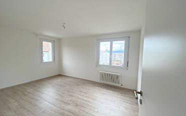 Apartment 4 rooms - image - 3