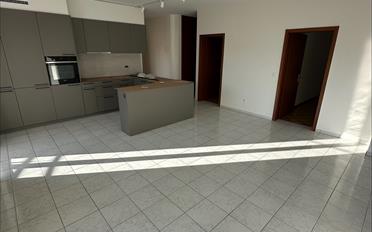 Apartment 4 rooms - image - 2