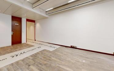 Office - image - 5