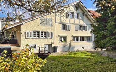 Verkauf Einfamilienhaus - CHF 1'570'000.- 321 m2
