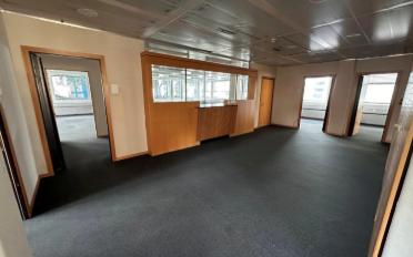 Office - image - 8