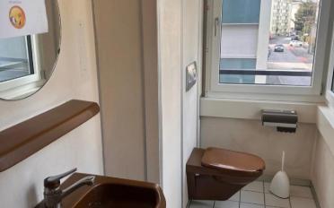Office - image - 5