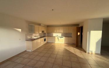 Apartment 4 rooms - image - 2