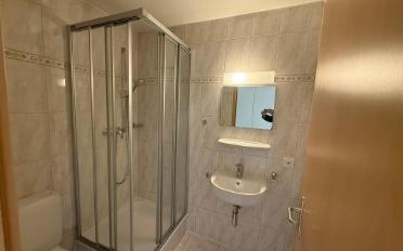 Apartment 4 rooms - image - 10
