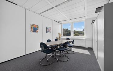 Office - image - 6