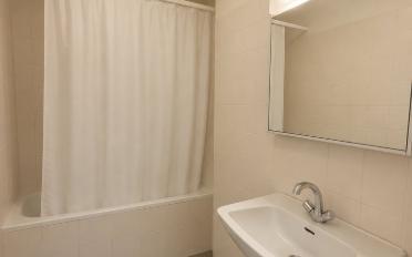 Apartment 4 rooms - image - 6