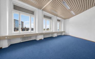 Commercial - image - 8
