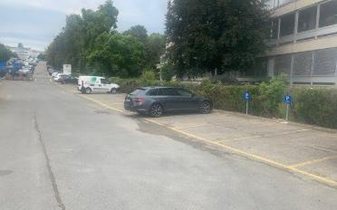 offener Parkplatz - image - 4