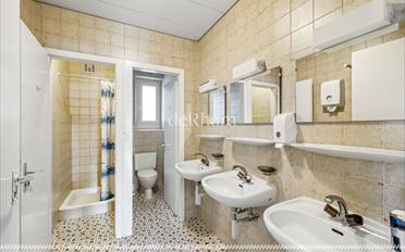Single house 20 rooms - image - 7