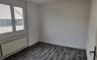 Apartment 4 rooms - image - 4