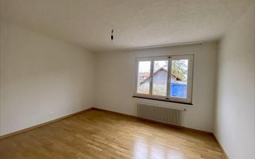 Apartment 4 rooms - image - 3