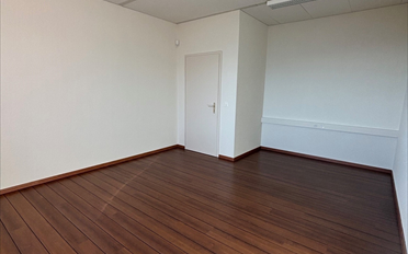 Office - image - 5