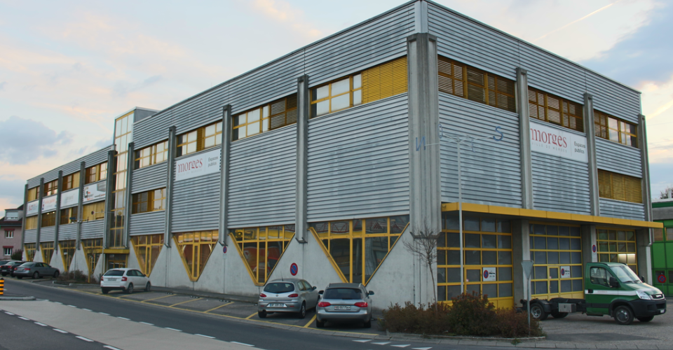 Places de parc extérieures disponible d…