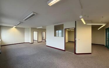 Bureau 5 pièces - image - 10