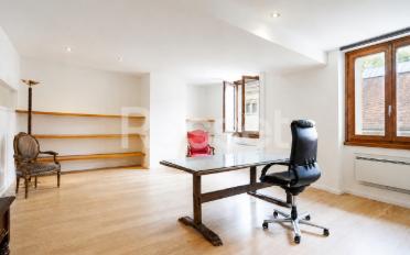 Bureau - image - 1