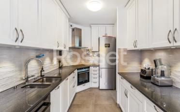 Apartment 6 rooms - image - 1