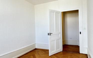 Apartment 4 rooms - image - 12